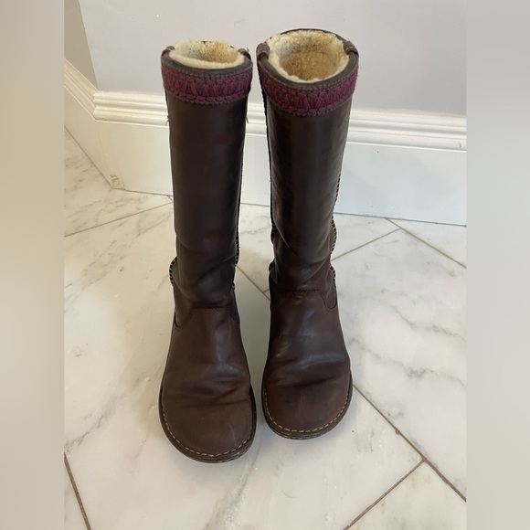 UGG Australia dark brown leather sheepskin Sherpa lined women leather boots sz 8 - Picture 5 of 10